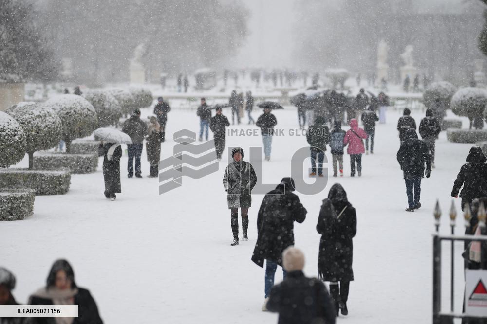 Paris Under the Snow