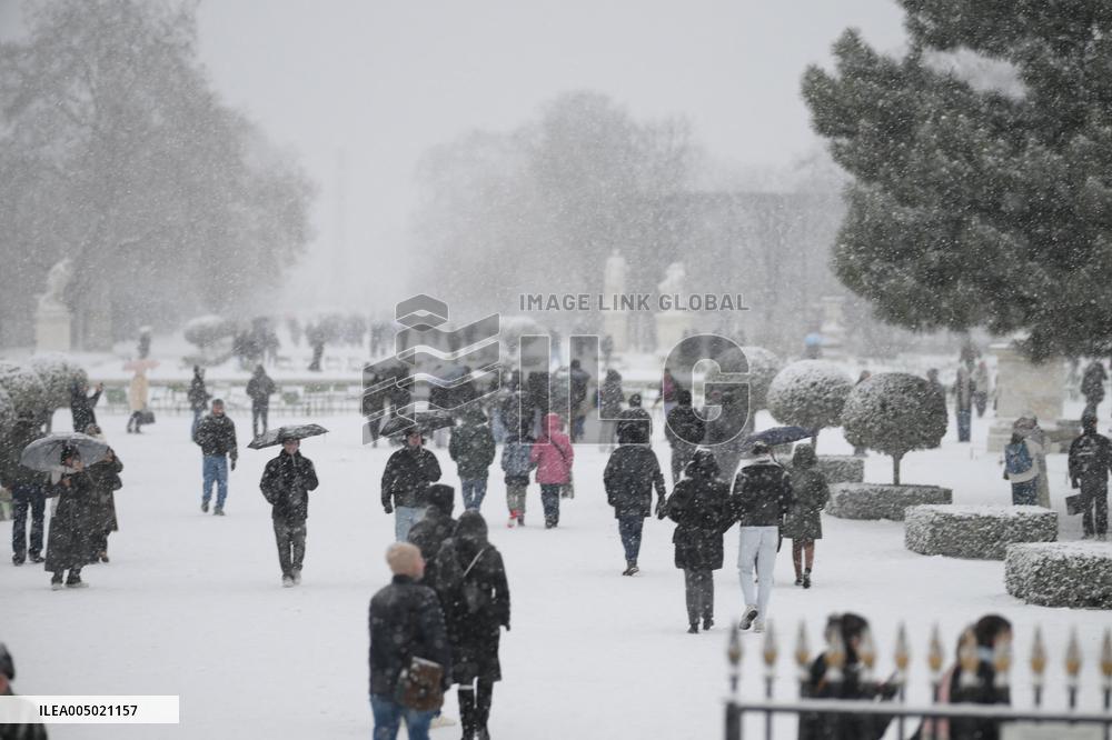 Paris Under the Snow