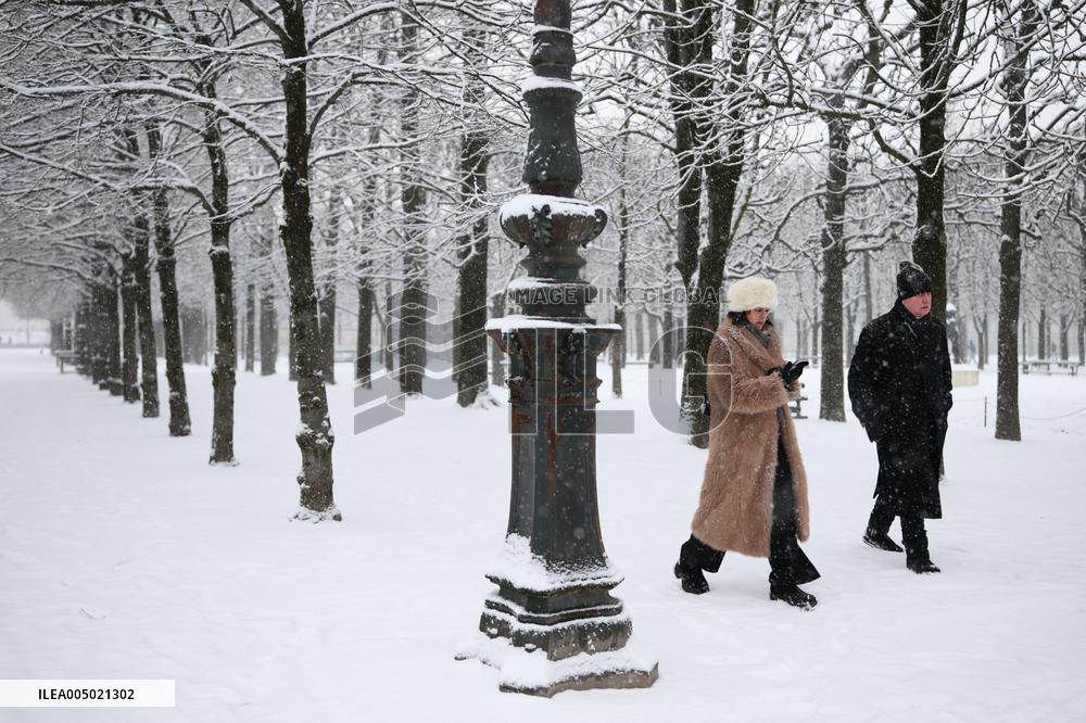 Paris Under the Snow