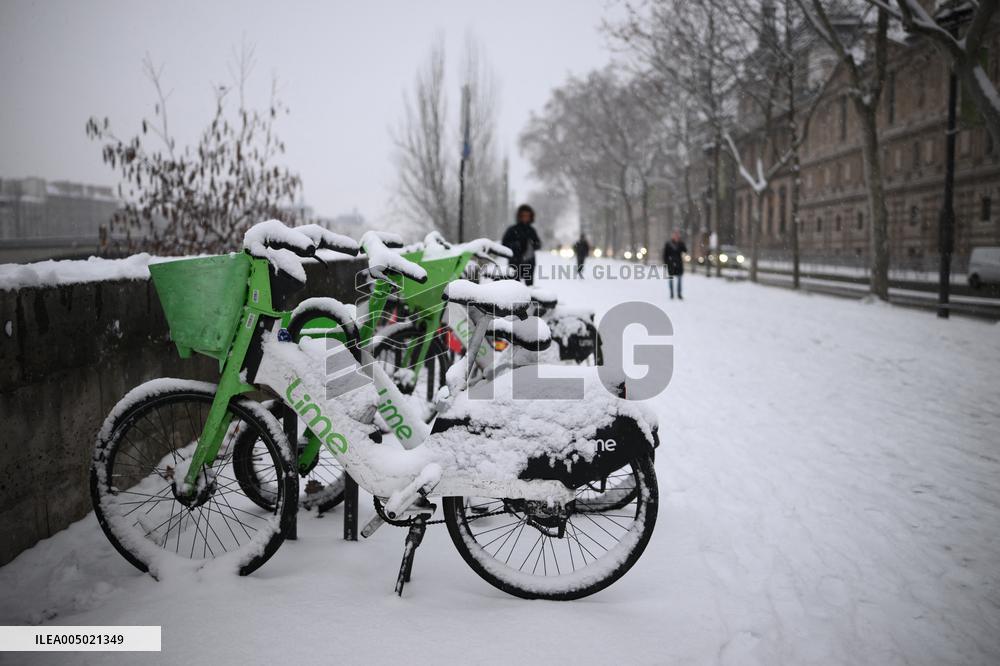 Paris Under the Snow