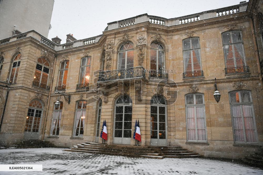 Hotel de Matignon under snow in Paris FA