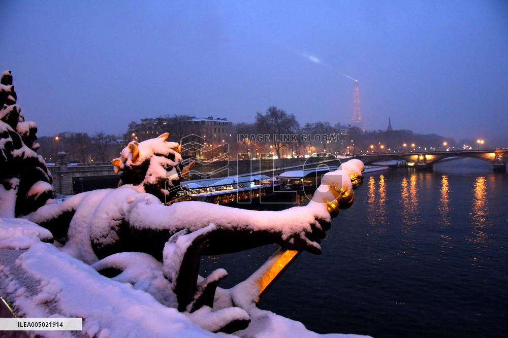 Paris Under The Snow - Paris