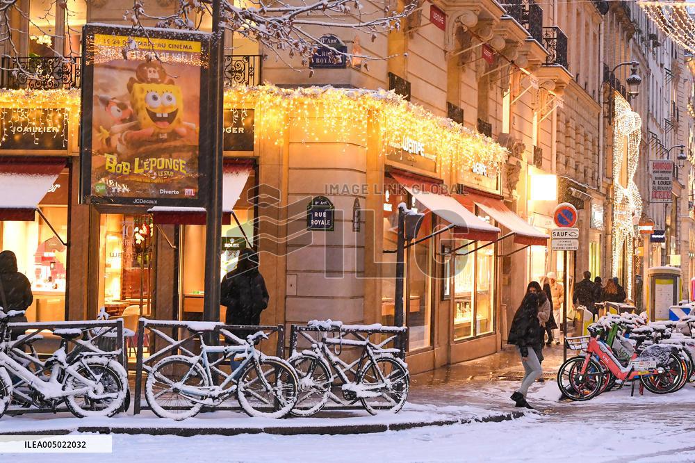 Paris Under The Snow - Paris