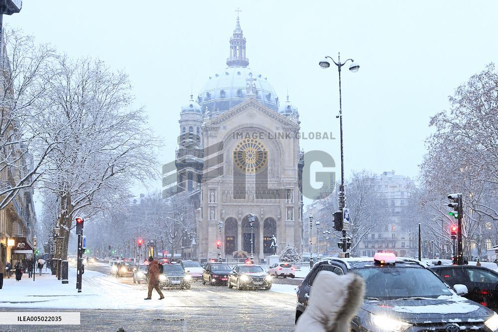 Paris Under The Snow - Paris