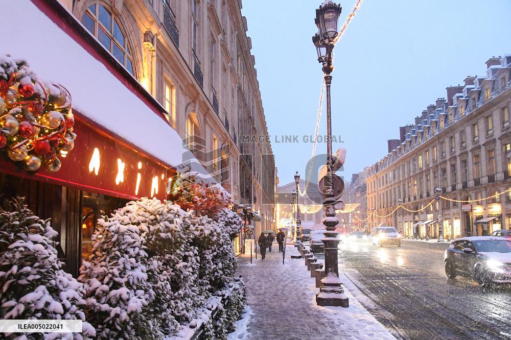 Paris Under The Snow - Paris