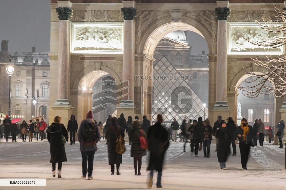 Paris Under The Snow - Paris