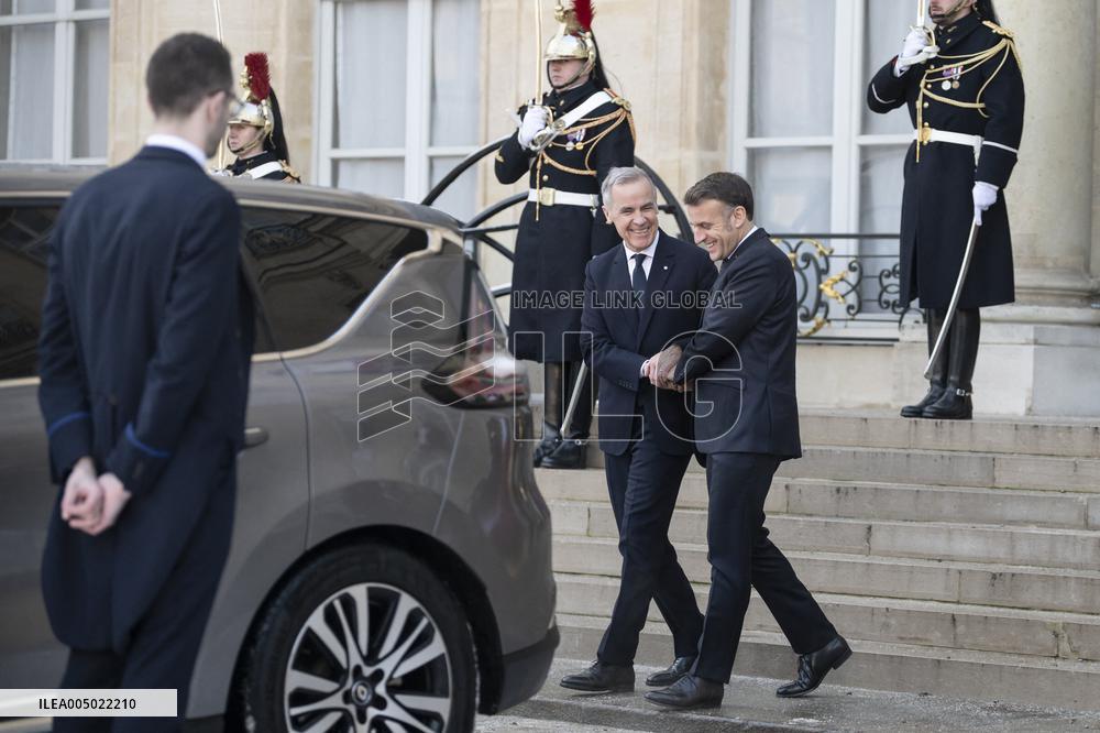 Macron and Carney Meet Ahead of Summit - Paris