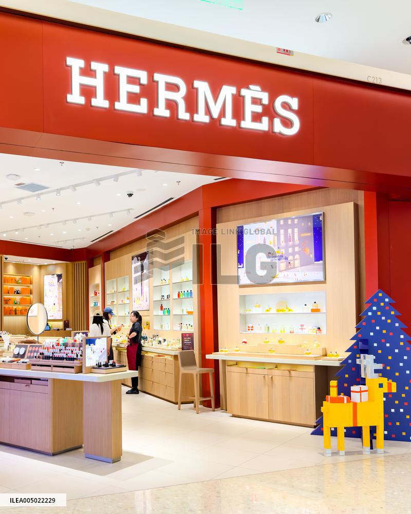 HERMES Store