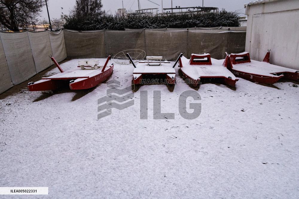 Heavy Snow Covers Beach On Epiphany - Rimini