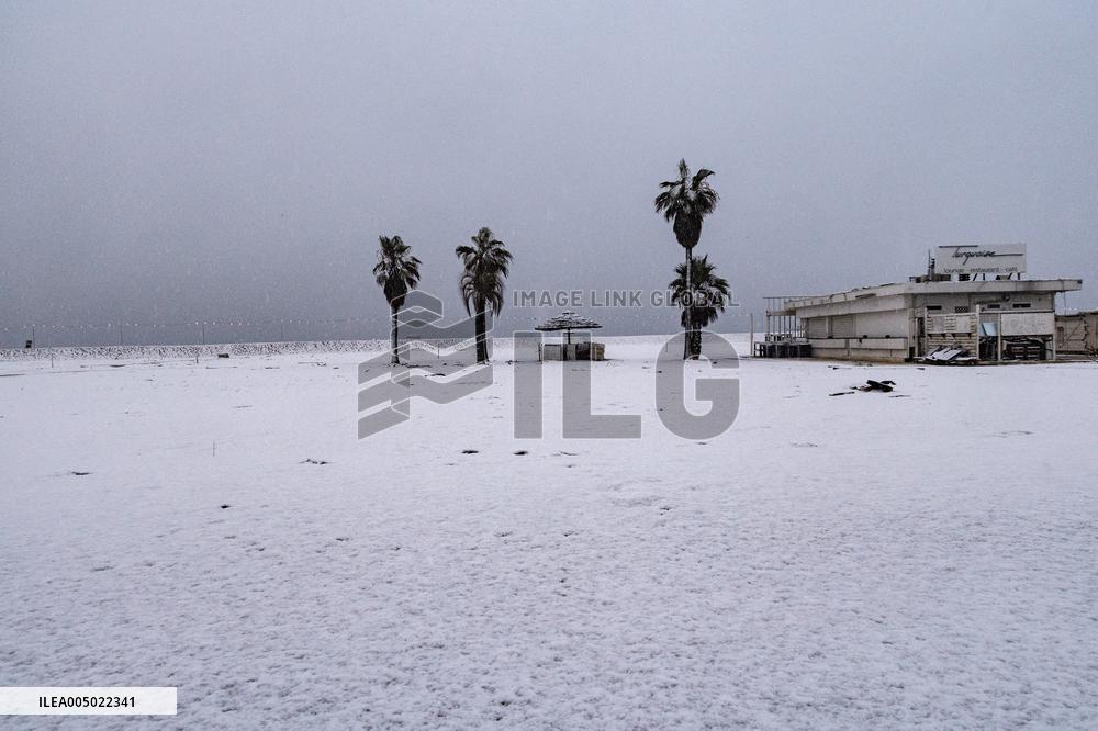 Heavy Snow Covers Beach On Epiphany - Rimini