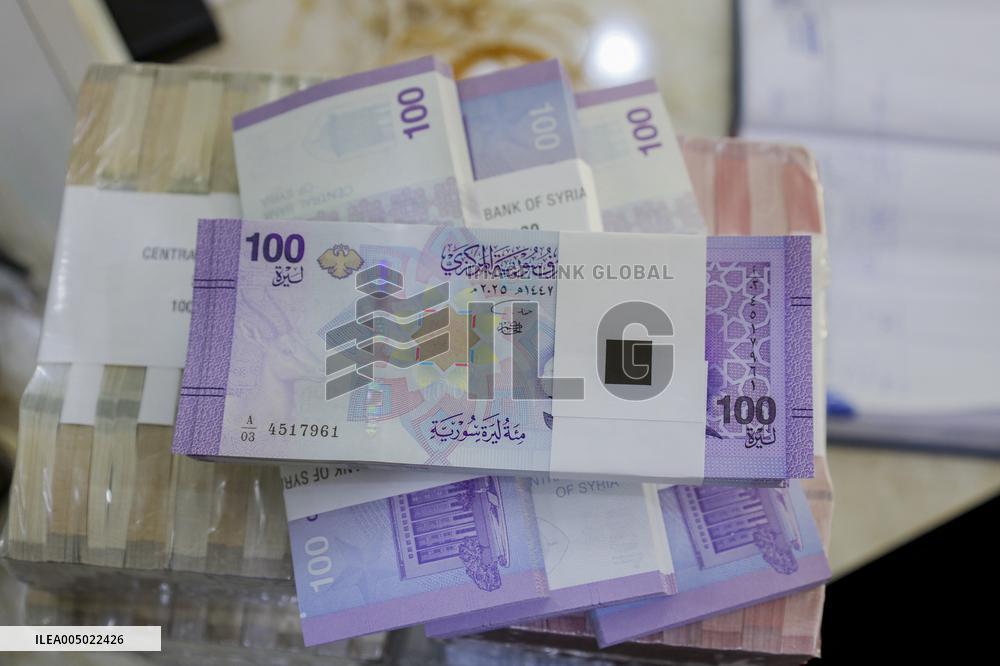 Currency Trading Begins In Idlib - Syria