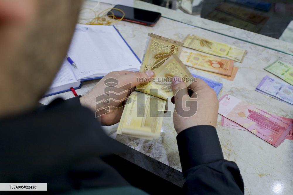 Currency Trading Begins In Idlib - Syria
