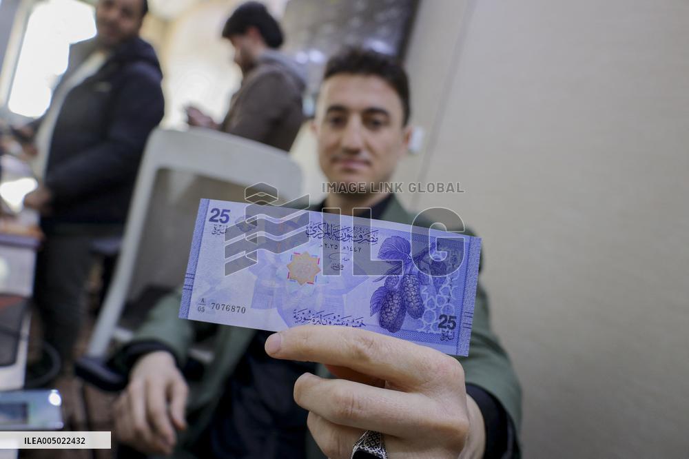 Currency Trading Begins In Idlib - Syria