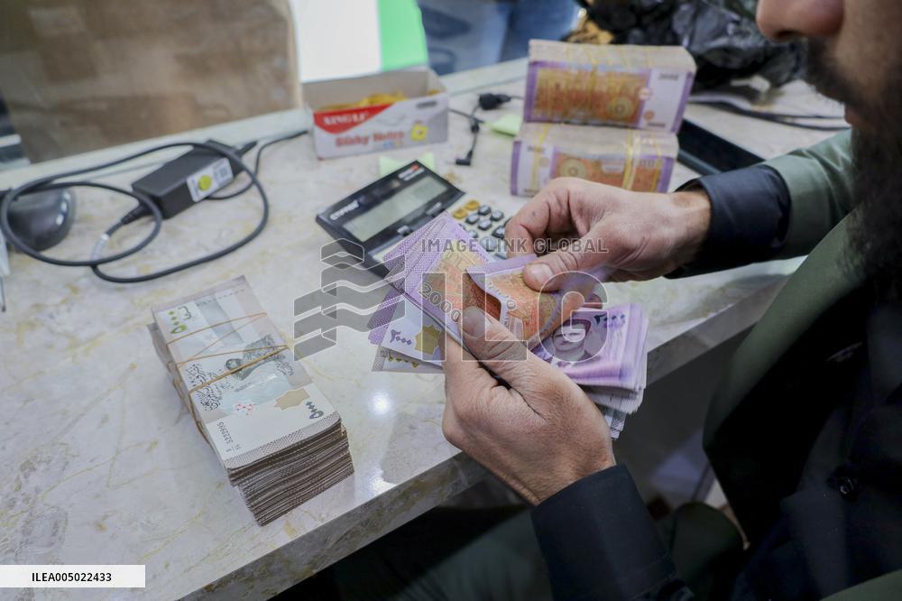 Currency Trading Begins In Idlib - Syria