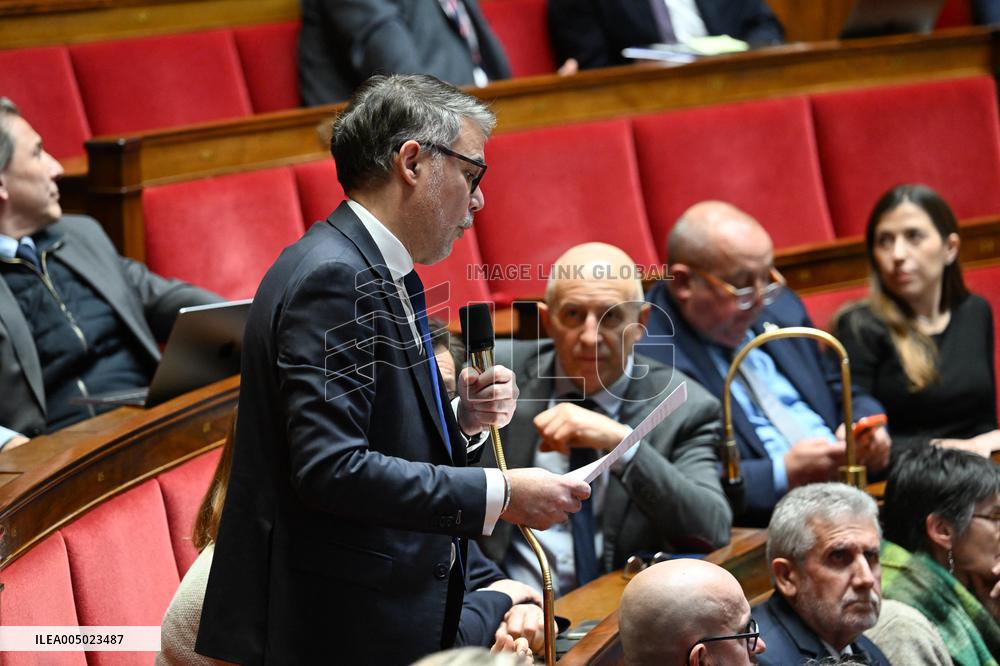 Session of Questions to The Government - Paris