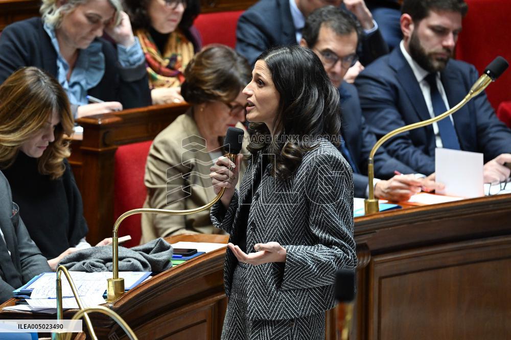 Session of Questions to The Government - Paris