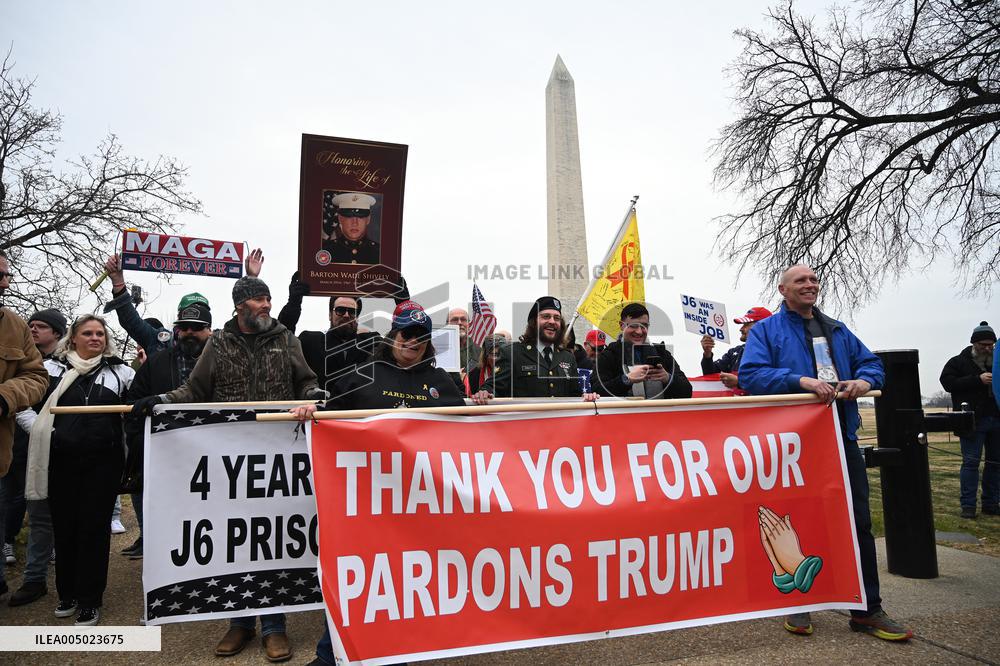 Prominent January 6 defendants march to the US Capitol to mark 5 years since attack