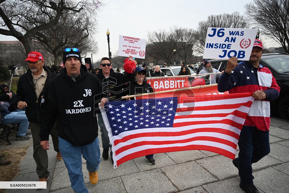 Prominent January 6 defendants march to the US Capitol to mark 5 years since attack