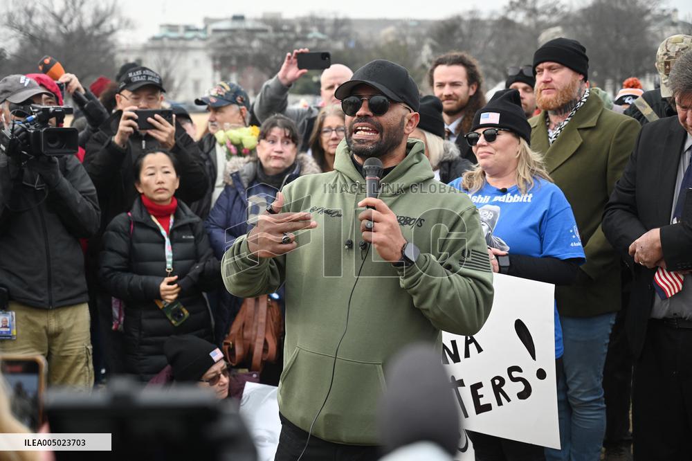 Prominent January 6 defendants march to the US Capitol to mark 5 years since attack