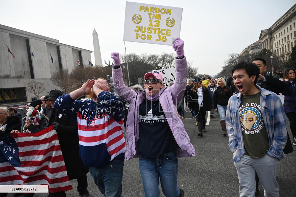 Prominent January 6 defendants march to the US Capitol to mark 5 years since attack