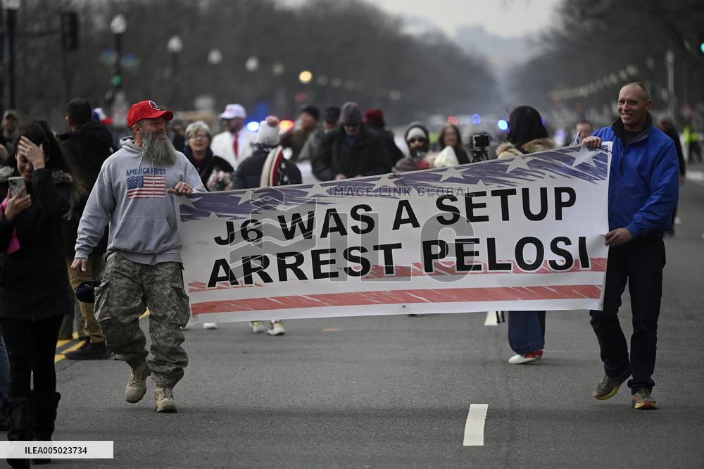 Prominent January 6 defendants march to the US Capitol to mark 5 years since attack