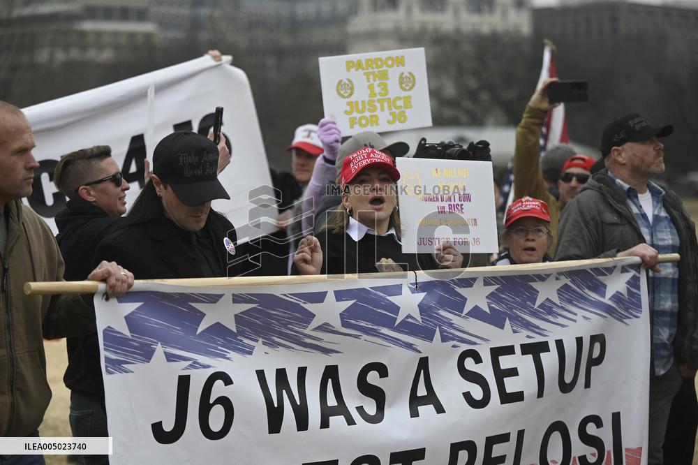 Prominent January 6 defendants march to the US Capitol to mark 5 years since attack