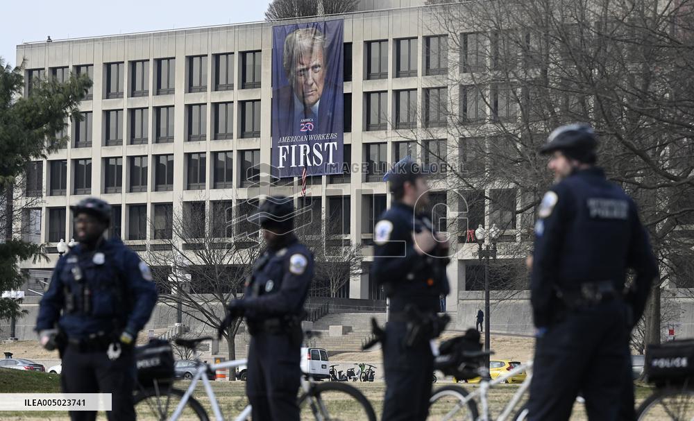 Prominent January 6 defendants march to the US Capitol to mark 5 years since attack