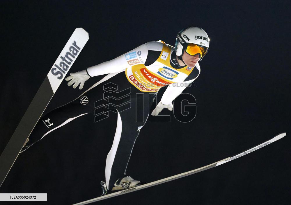 Ski jumping: Four Hills tournament