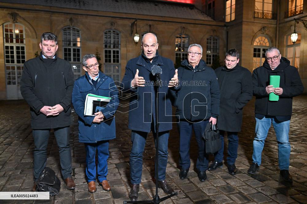 Meeting Between The Prime Minister And Agricultural Unions - Paris