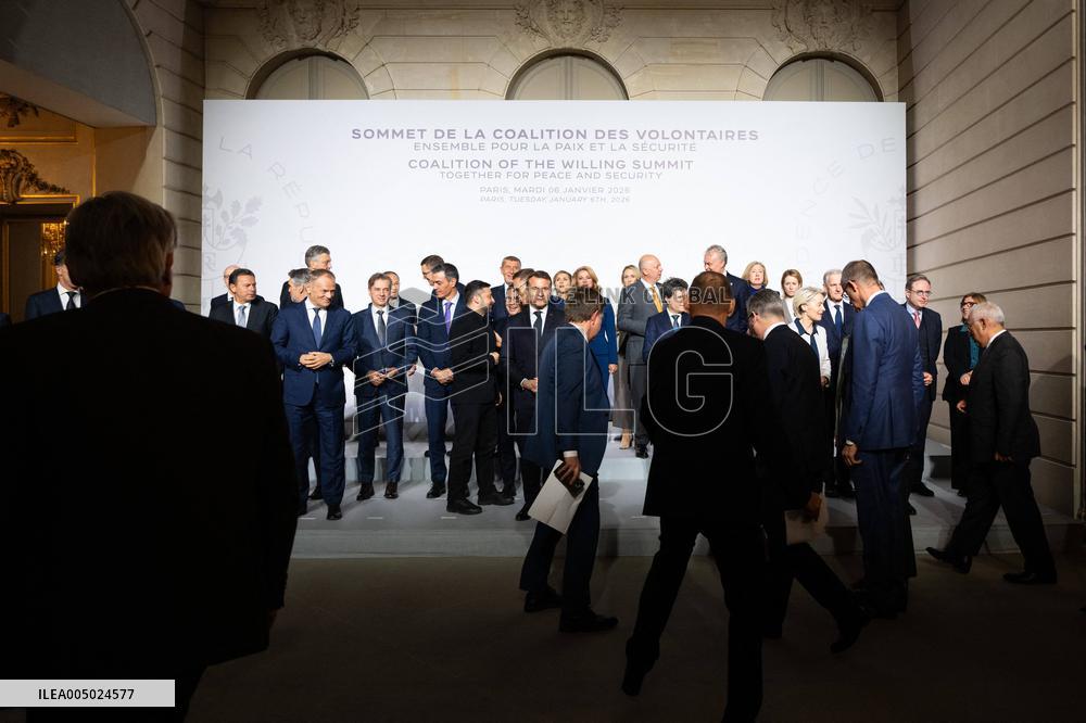 Coalition of the Willing Summit - Family Photo - Paris