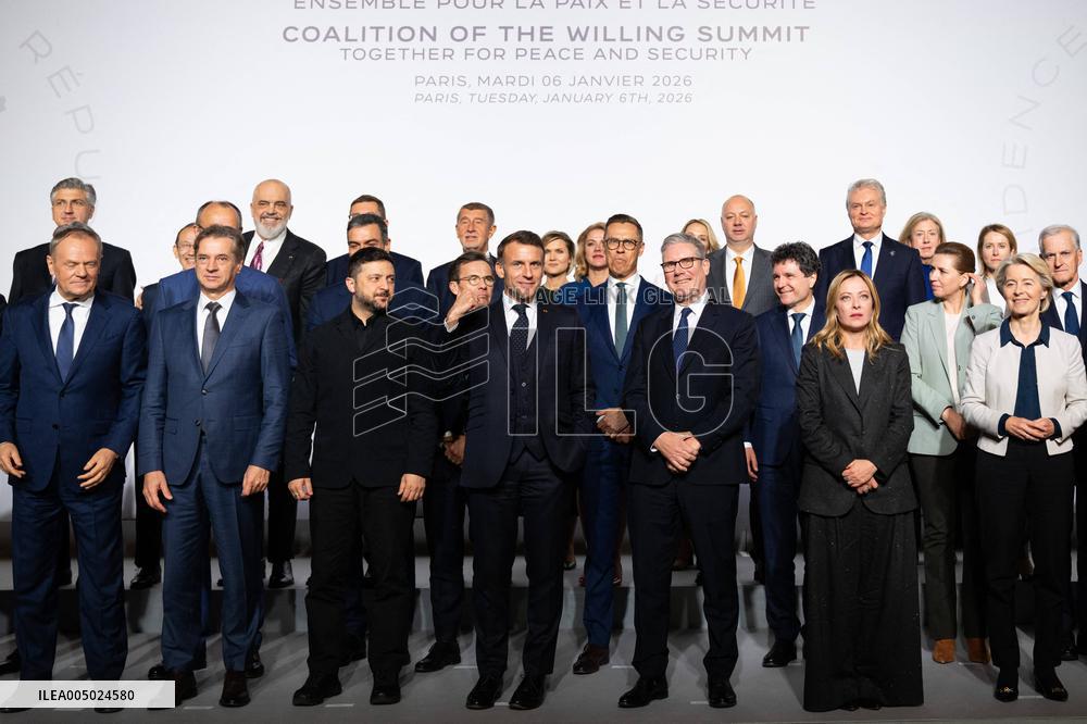 Coalition of the Willing Summit - Family Photo - Paris