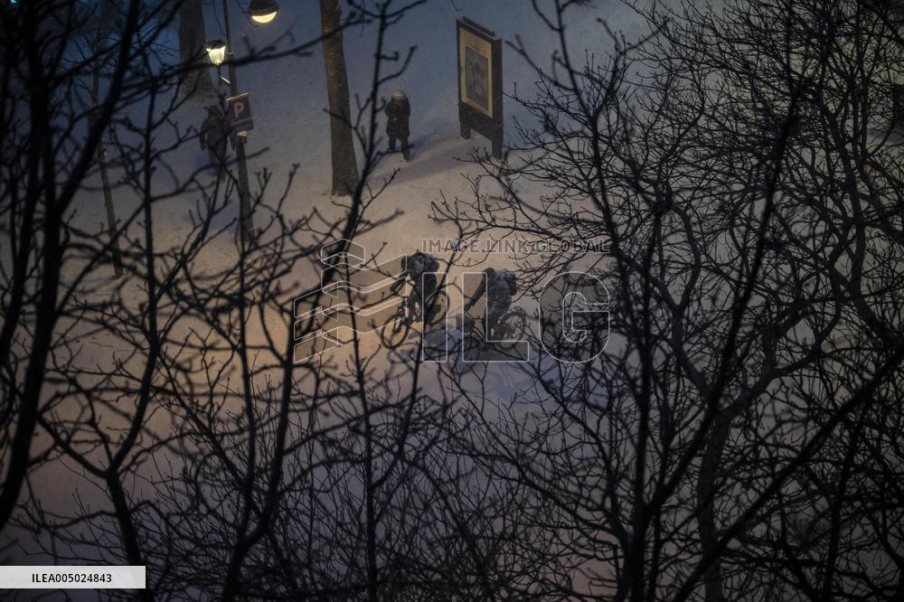 Snowfall Blankets Paris - France