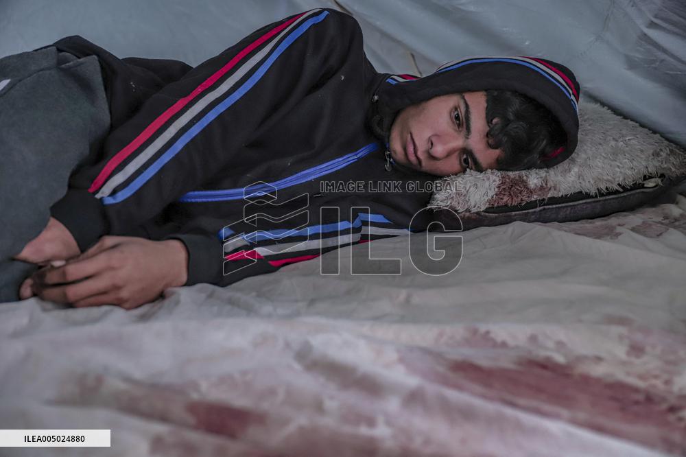 Displaced Palestinians at Gaza Seaport