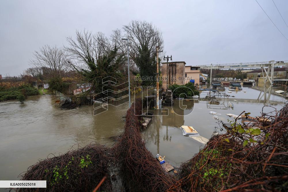 Heavy Rain Causes Red Alert For Aniene River - Rome