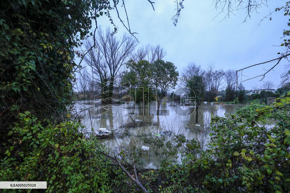 Heavy Rain Causes Red Alert For Aniene River - Rome
