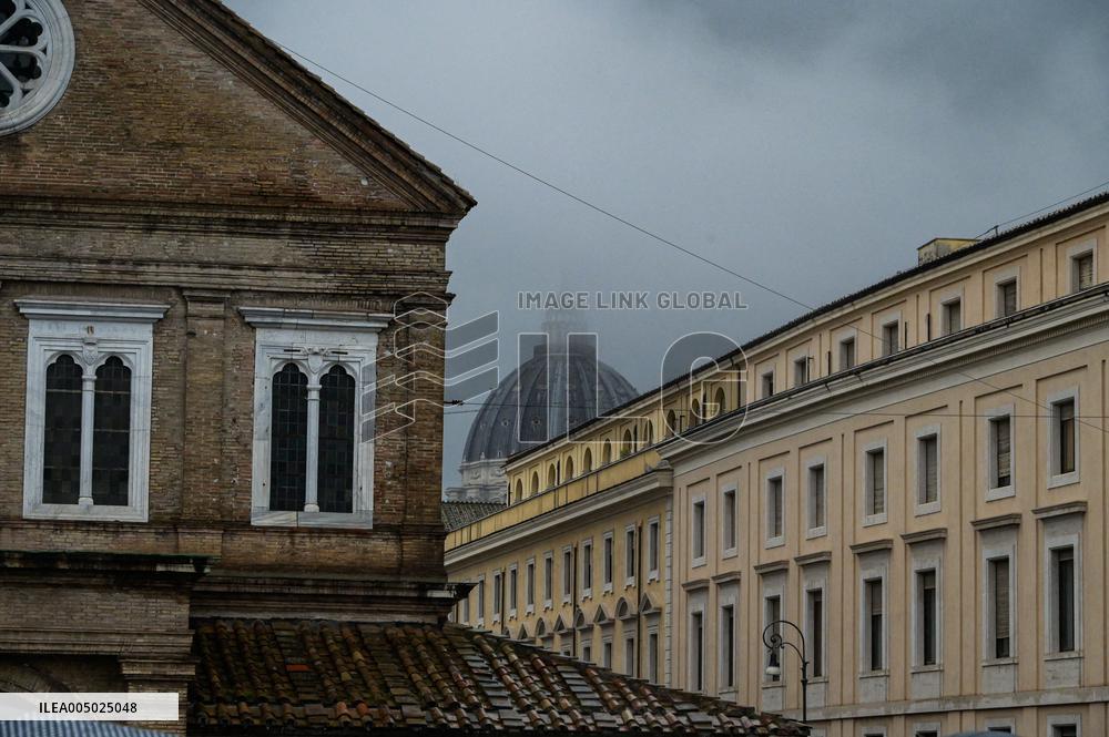 Tiber Banks Closed Due To Flooding - Rome