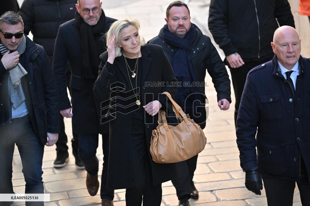 Marine Le Pen At Brigitte Bardot Funeral - Saint-Tropez
