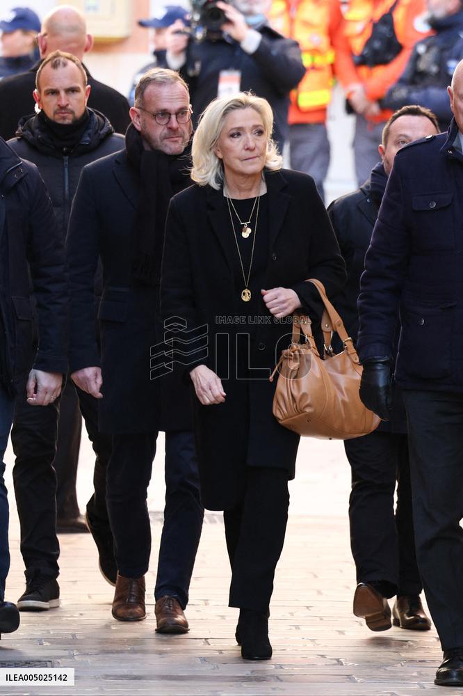 Marine Le Pen At Brigitte Bardot Funeral - Saint-Tropez