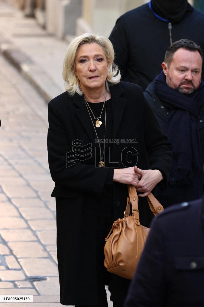 Marine Le Pen At Brigitte Bardot Funeral - Saint-Tropez
