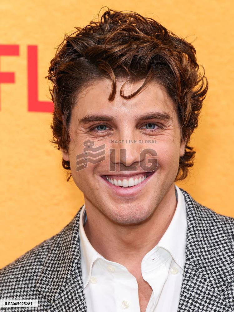 Netflix’s ‘People We Meet On Vacation’ Premiere