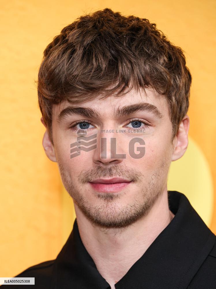 Netflix’s ‘People We Meet On Vacation’ Premiere