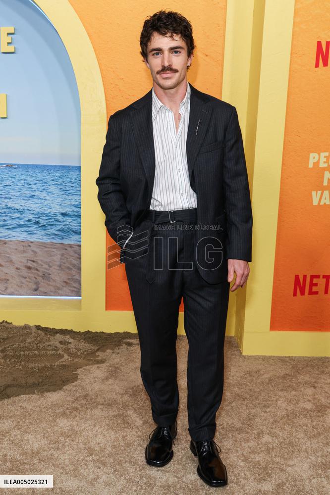 Netflix’s ‘People We Meet On Vacation’ Premiere