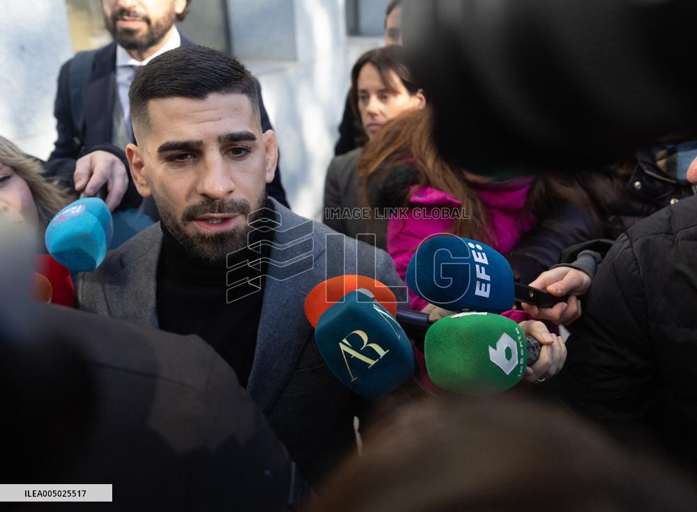 Ilia Topuria and His Ex-Wife in Court - Spain