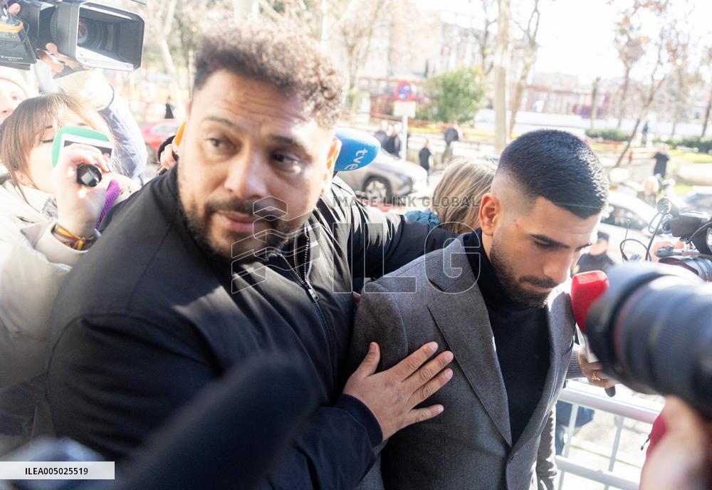 Ilia Topuria and His Ex-Wife in Court - Spain