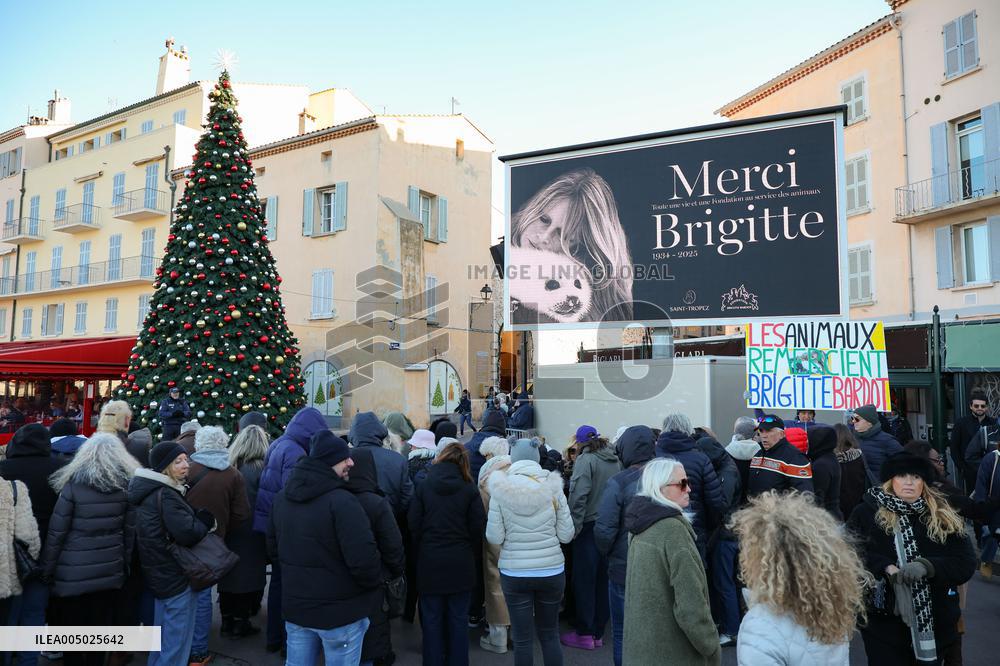 Brigitte Bardot Funeral - Saint-Tropez
