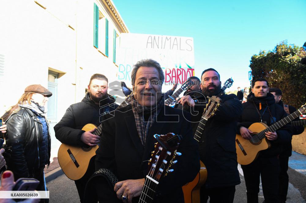 Public Tribute to Brigitte Bardot at The Pre Des Pecheurs - Saint-Tropez