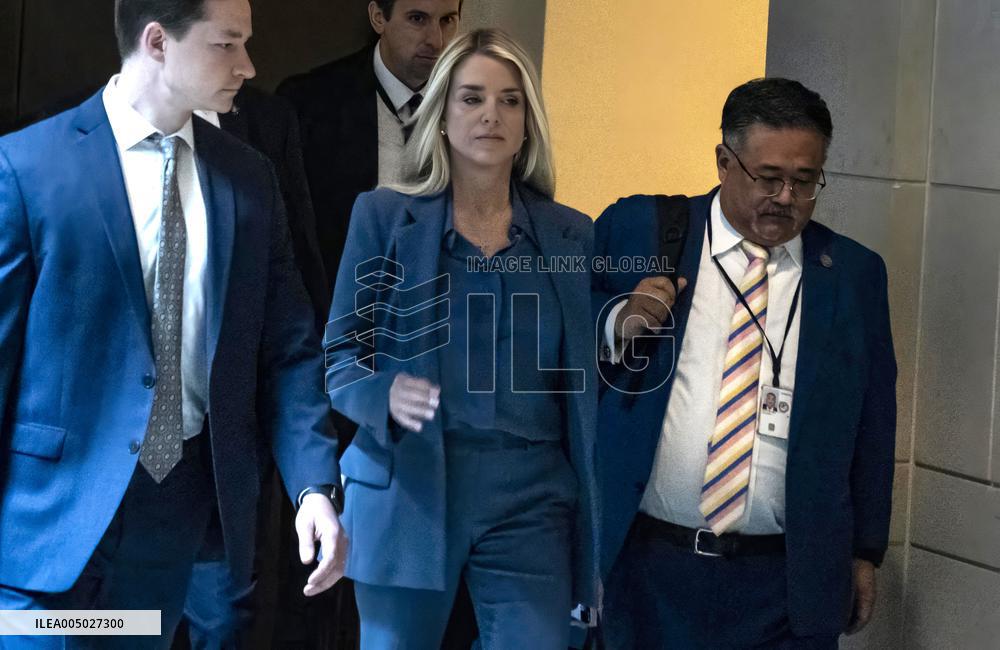 Bondi Arrives on Capitol Hill