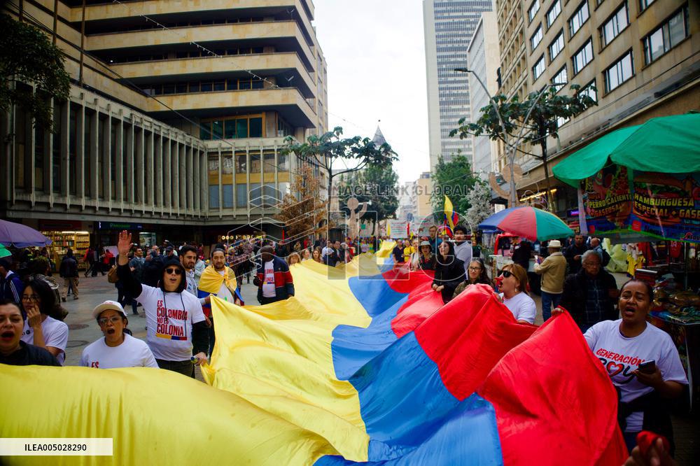 Colombian President Petro Rally to Defend National Sovereignty