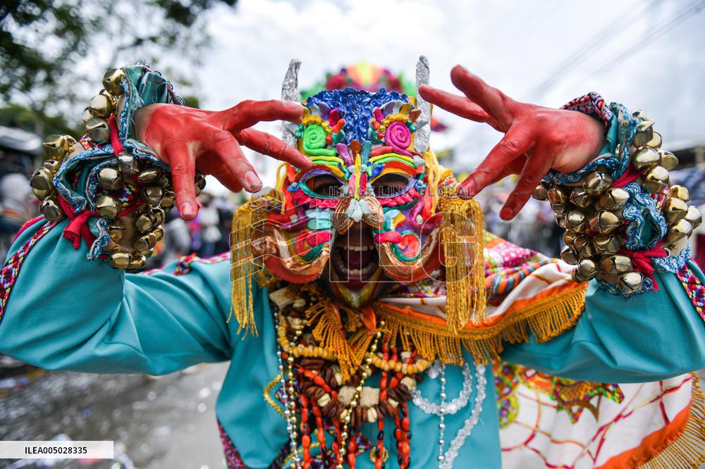 Carnaval de Negros y Blancos 2026 - Floats Parade