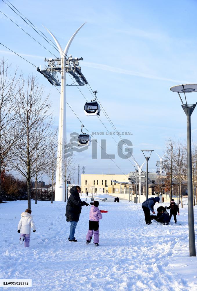 CAbale Car Illustration - Creteil